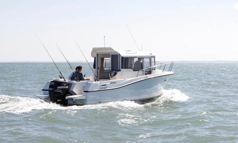 Quicksilver Captur PILOTHOUSE 755