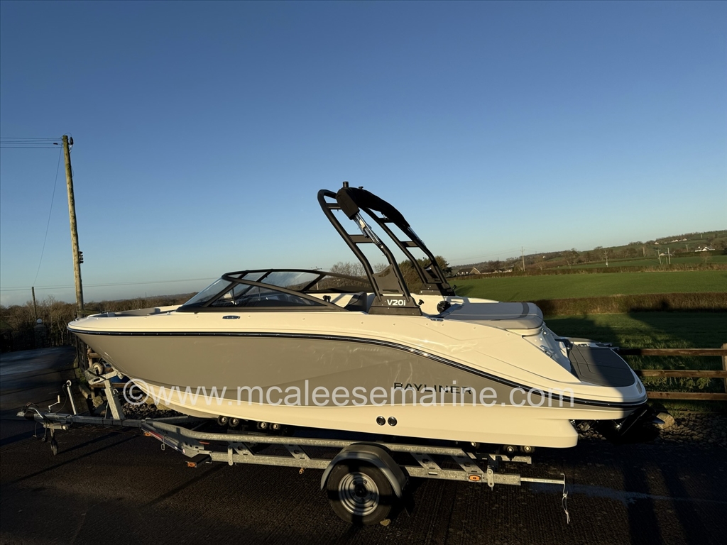 Bayliner V20i Wakeboard Model