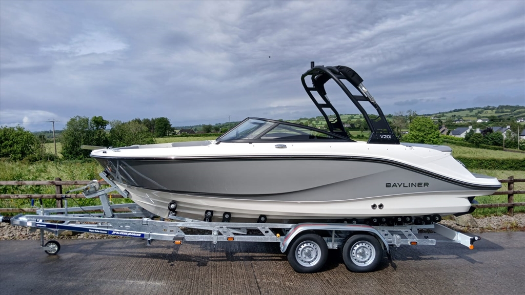 Bayliner V20i Wakeboard Model